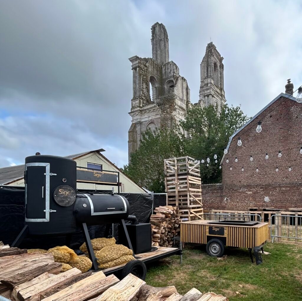Présentation de nos prestations avec stoker américain et le brasero